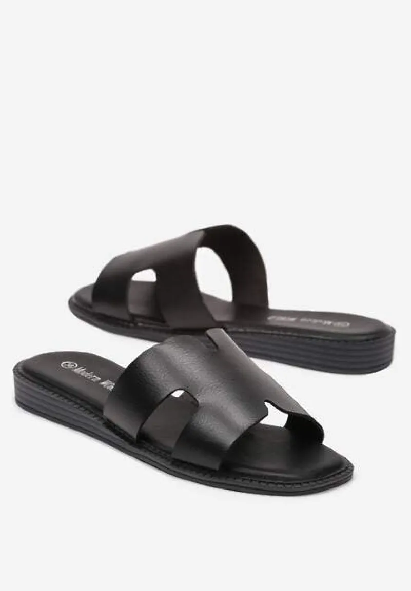 Czarne Płaskie Klapki z Wycięciami na Pasku Wiasta