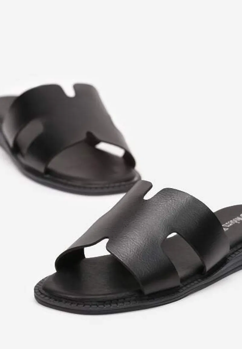 Czarne Płaskie Klapki z Wycięciami na Pasku Wiasta