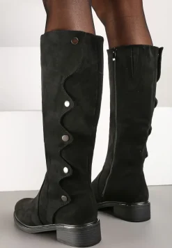 Czarne Płaskie Kozaki Ozdobione Napami z Ociepleniem Zinetia