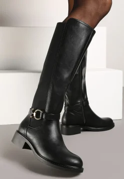 Czarne Płaskie Kozaki w Stylu Oficerek z Ozdobną Klamrą Linnovia