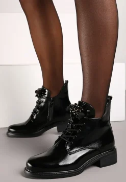 Czarne Płaskie Lakierowane Botki z Aplikacjami Kryształków na Sznurówkach Zinrita