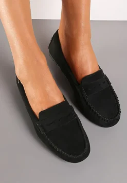 Czarne Płaskie Mokasyny o Klasycznym Fasonie z Przeszyciem Wenniva