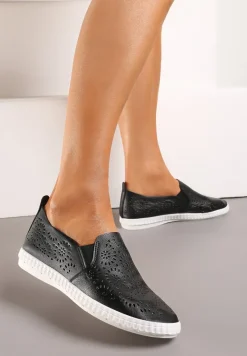 Czarne Płaskie Tenisówki z Imitacji Skóry o Ażurowym Wykończeniu Riavella