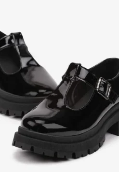 Czarne Półbuty Lakierowane na Płaskiej Podeszwie ze Sprzączkami Elondria