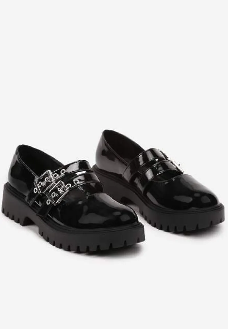 Czarne Półbuty Lakierowane na Platformie Wykończone Sprzączkami Odilena