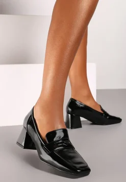 Czarne Półbuty Lakierowane na Słupku Ozdobione Kwadratowym Noskiem i Paskiem Rivara