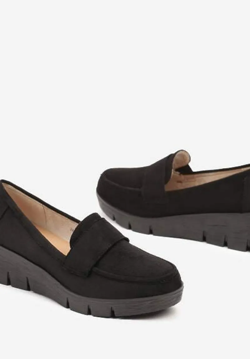 Czarne Półbuty Mokasyny na Koturnie z Wkładką ze Skóry Naturalnej Ozdobione Paskiem Zorvia