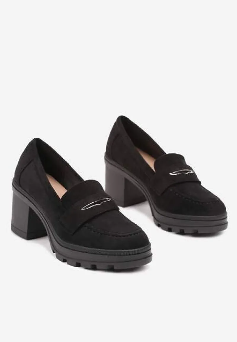 Czarne Półbuty Mokasyny na Słupku Stylizowanym na Drewniany Ozdobiony Paskiem Vericela