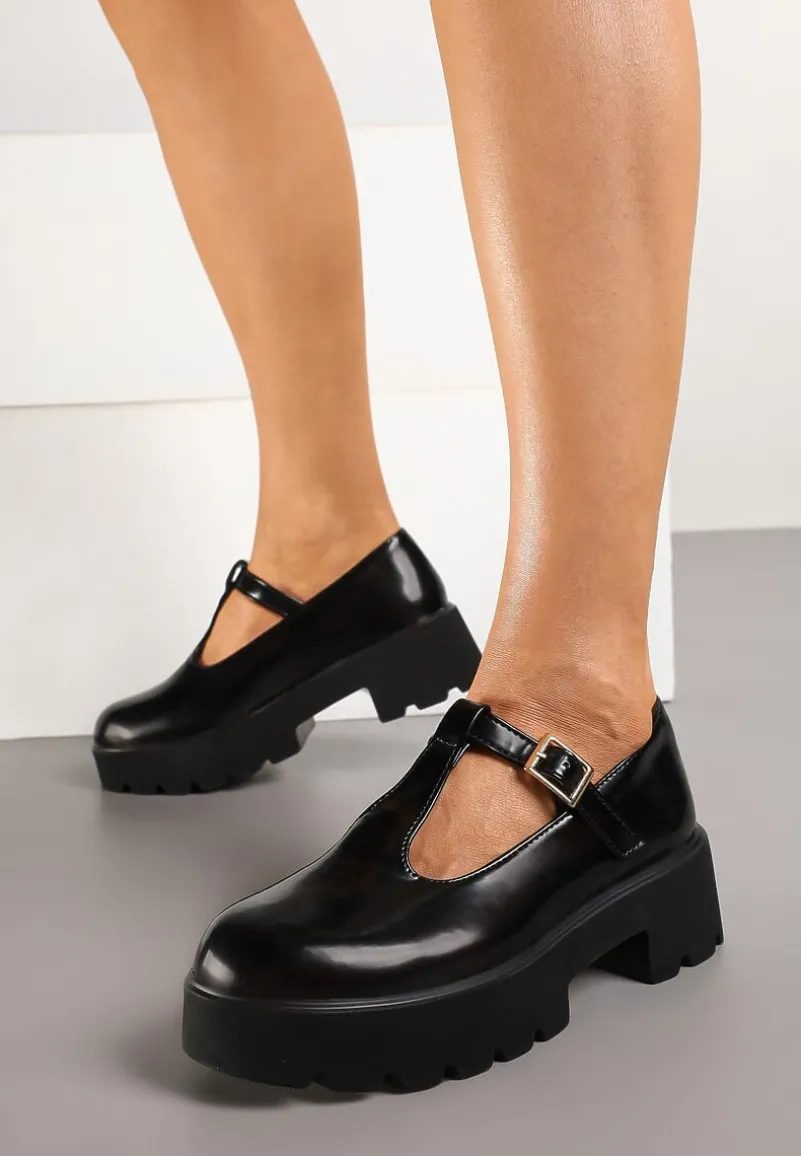 Czarne Półbuty na Grubej Podeszwie z Zapięciem na Sprzączkę Mevastra