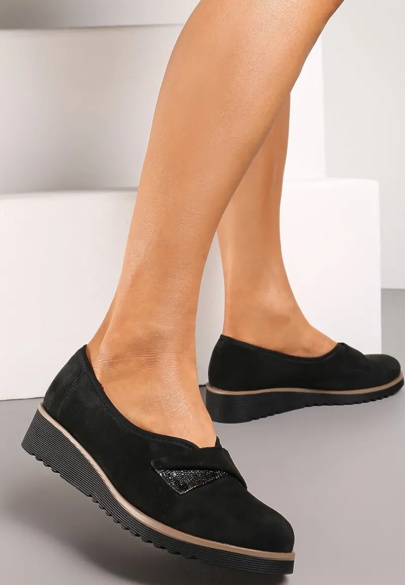 Czarne Półbuty na Koturnie z Imitacji Zamszu Lindnessa