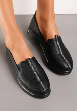 Czarne Półbuty na Niskiej Platformie z Napisem Rualla