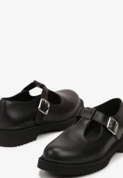 Czarne Półbuty na Płaskiej Podeszwie Ozdobione Paskami ze Sprzączką Atteira