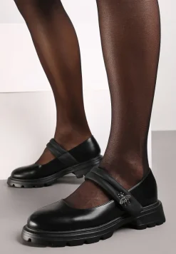 Czarne Półbuty na Płaskiej Podeszwie ze Skórzaną Wkładką i Metaliczną Aplikacją Evelora