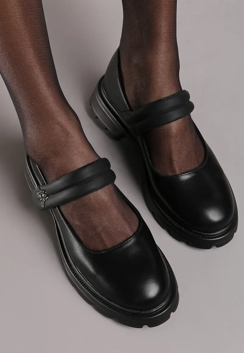 Czarne Półbuty na Płaskiej Podeszwie ze Skórzaną Wkładką i Metaliczną Aplikacją Evelora