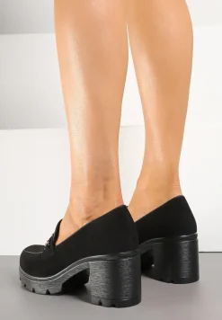 Czarne Półbuty na Słupku ze Skórzaną Wkładką Ozdobione Łańcuchem Tuella