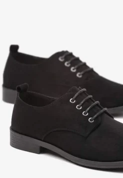 Czarne Półbuty Oksfordki Sznurowane na Rzemyki Zatella