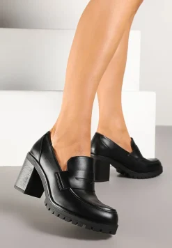 Czarne Półbuty w Stylu Loafersów na Słupku Seltewi