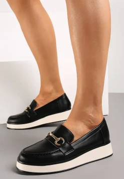 Czarne Półbuty z Imitacji Skóry na Niskiej Platformie z Metaliczną Klamrą Cerulia