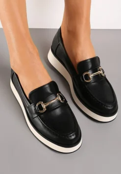 Czarne Półbuty z Imitacji Skóry na Niskiej Platformie z Metaliczną Klamrą Cerulia