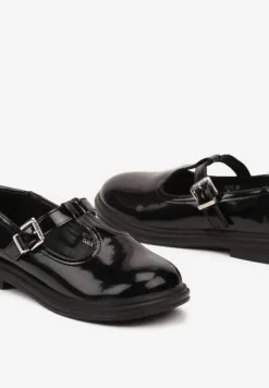 Czarne Półbuty z Lakierowanym Wykończeniem Zapinane na Sprzączkę Avatria