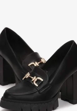 Czarne Półbuty z Metalową Aplikacją na Kwadratowym Wysokim Słupku i Platformie Viama