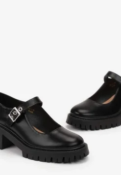 Czarne Półbuty z Ozdobnym Paskiem na Niskim Słupku Esmera