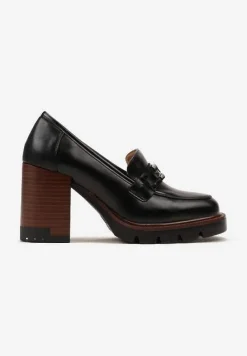 Czarne Półbuty z Wkładką z Naturalnej Skóry na Platformie i Słupku Ozdobione Metalową Aplikacją Wolfa