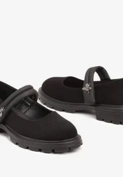 Czarne Półbuty ze Skórzaną Wkładką z Paseczkiem na Rzep i Eleganckim Detalem Vairose