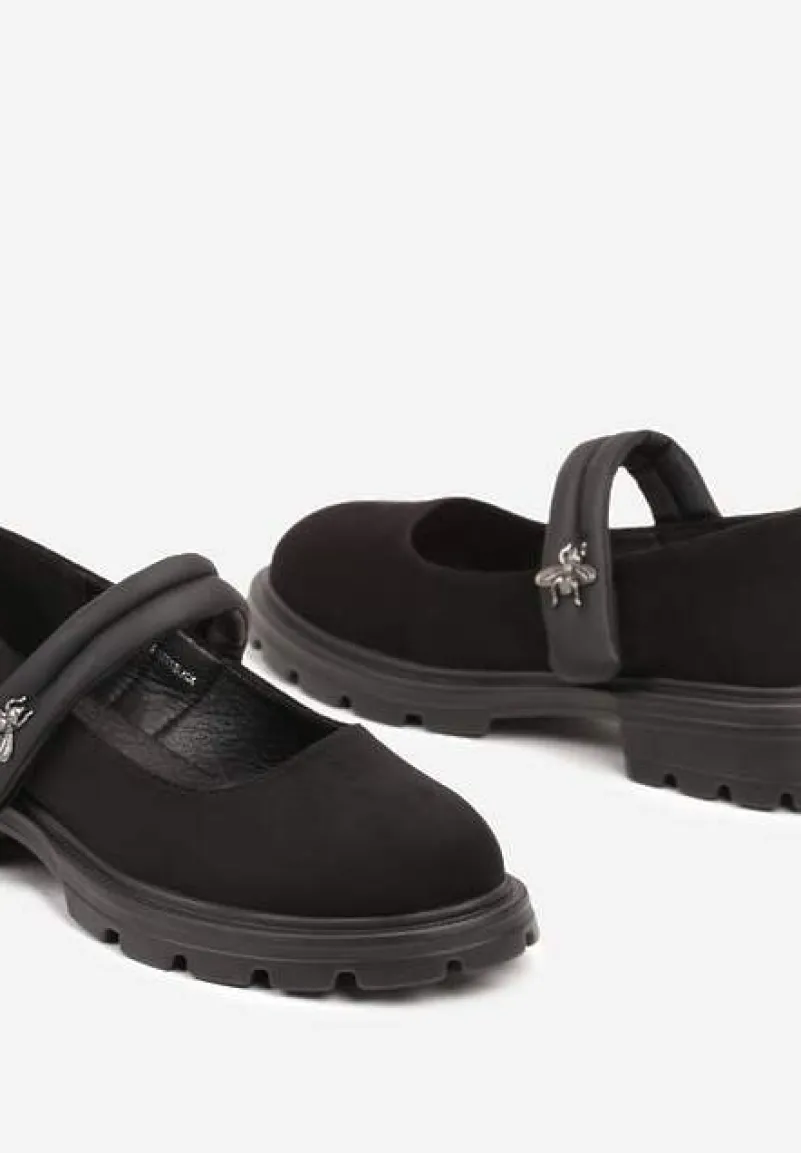 Czarne Półbuty ze Skórzaną Wkładką z Paseczkiem na Rzep i Eleganckim Detalem Vairose