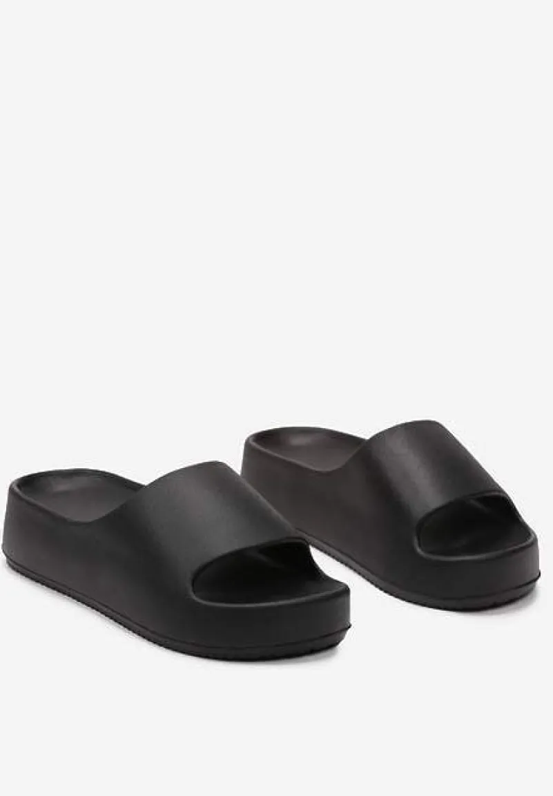 Czarne Piankowe Klapki z Platformą i Szerokim Paskiem Amarantia