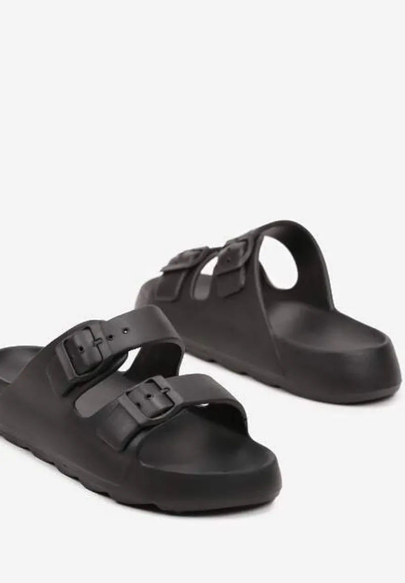 Czarne Piankowe Płaskie Klapki z Klamrami Chrissi