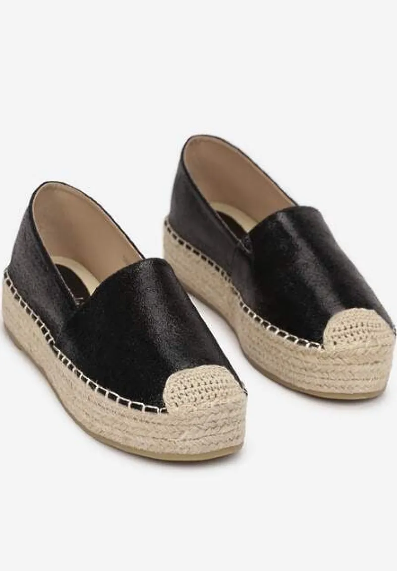 Czarne Plecione Espadryle na Grubej Podeszwie z Lakierowaną Cholewką Noem
