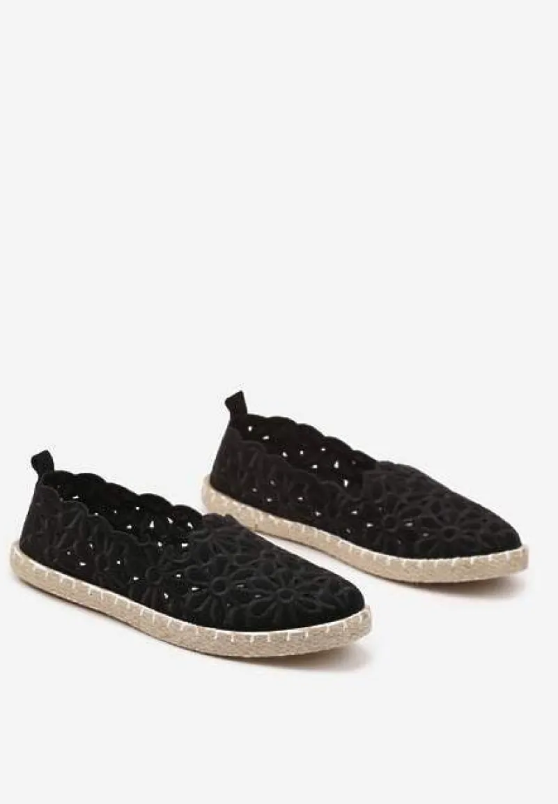 Czarne Plecione Espadryle Vices z Kwiatowym Motywem z Ażurowymi Wycięciami Honavia