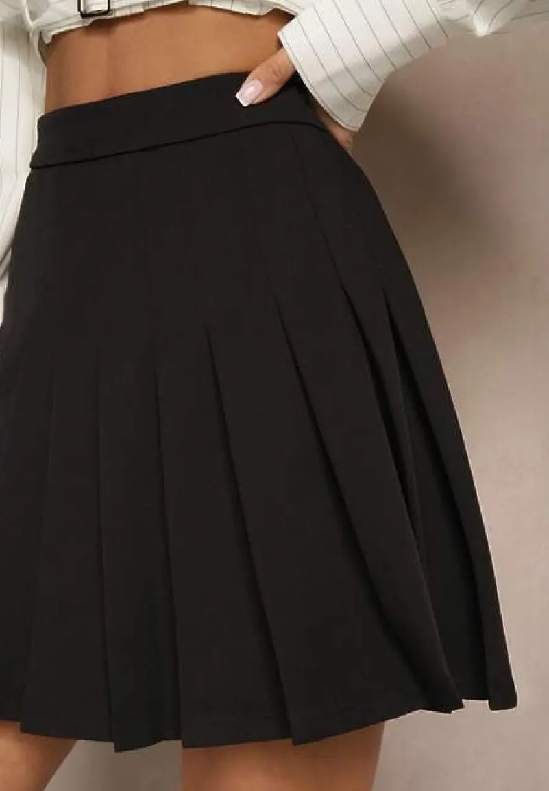 Czarne Plisowane Spódnico-Spodenki z Wiskozą z Wysokim Stanem Annorys