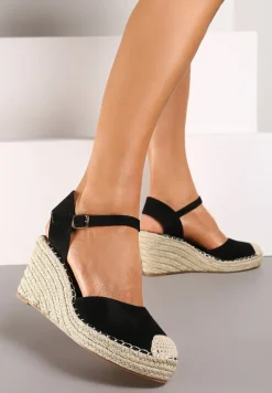 Czarne Sandały Assaciane