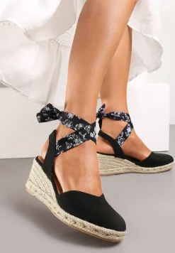 Czarne Sandały Espadryle na Koturnie Wiązane Przy Kostce Mirilthe
