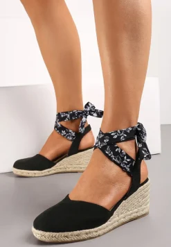 Czarne Sandały Espadryle na Koturnie Wiązane Przy Kostce Mirilthe