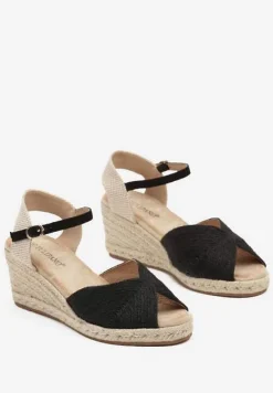 Czarne Sandały na Koturnie Ozdobionym Plecionką Zapinane przy Kostce Elalou