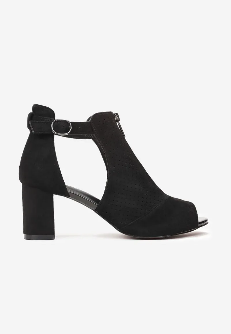 Czarne Sandały na Obcasie z Suwakiem Zdobione Perforacją i Wycięciami c