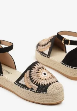 Czarne Sandały na Platformie Ozdobione Plecionką Meraliria