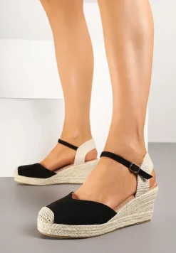 Czarne Sandały na Plecionym Koturnie Odivale