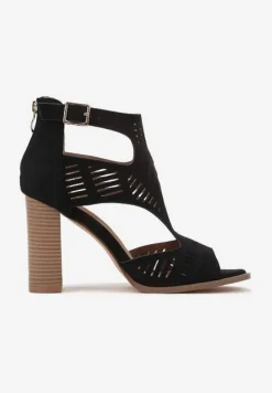 Czarne Sandały na Słupku Ozdobione Ażurowym Wzorem Grelidi