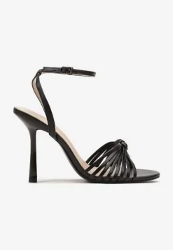 Czarne Sandały na Szpilce z Cienkimi Paseczkami z Supełkiem Wloedia