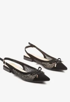 Czarne Sandały Ozdobione Ażurowymi Wycięciami i Kokardką Zelabis