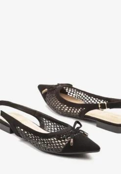 Czarne Sandały Ozdobione Ażurowymi Wycięciami i Kokardką Zelabis