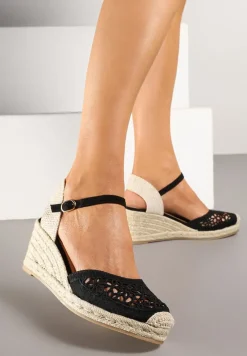 Czarne Sandały Typu Espadryle z Ażurową Cholewką i Plecionym Koturnem Nusithena