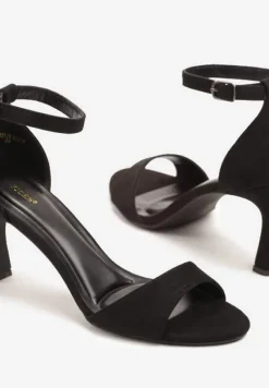 Czarne Sandały Vices na Szpilce w Klasycznym Stylu Nitressa