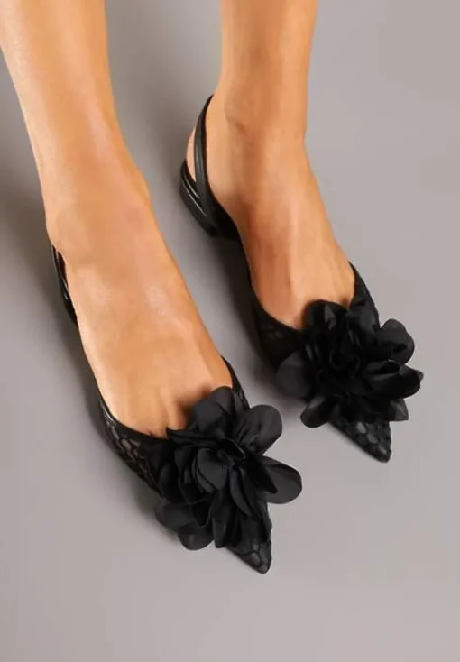Czarne Sandały Vices Slingback z Siateczkową Cholewką Ozdobione Kwiatem 3D Lilivora