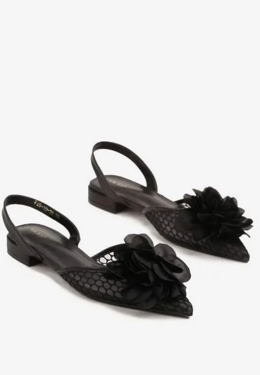 Czarne Sandały Vices Slingback z Siateczkową Cholewką Ozdobione Kwiatem 3D Lilivora
