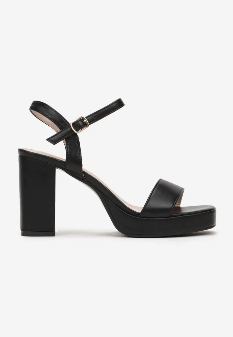Czarne Sandały z Kwadratowym Noskiem na Słupku i Platformie Raysa